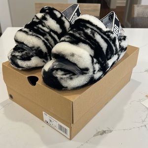 UGG Fluff Yeah Slide